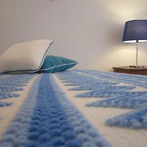 casa-ze-bonito-ii.hotels-lisbon-portugal.com/